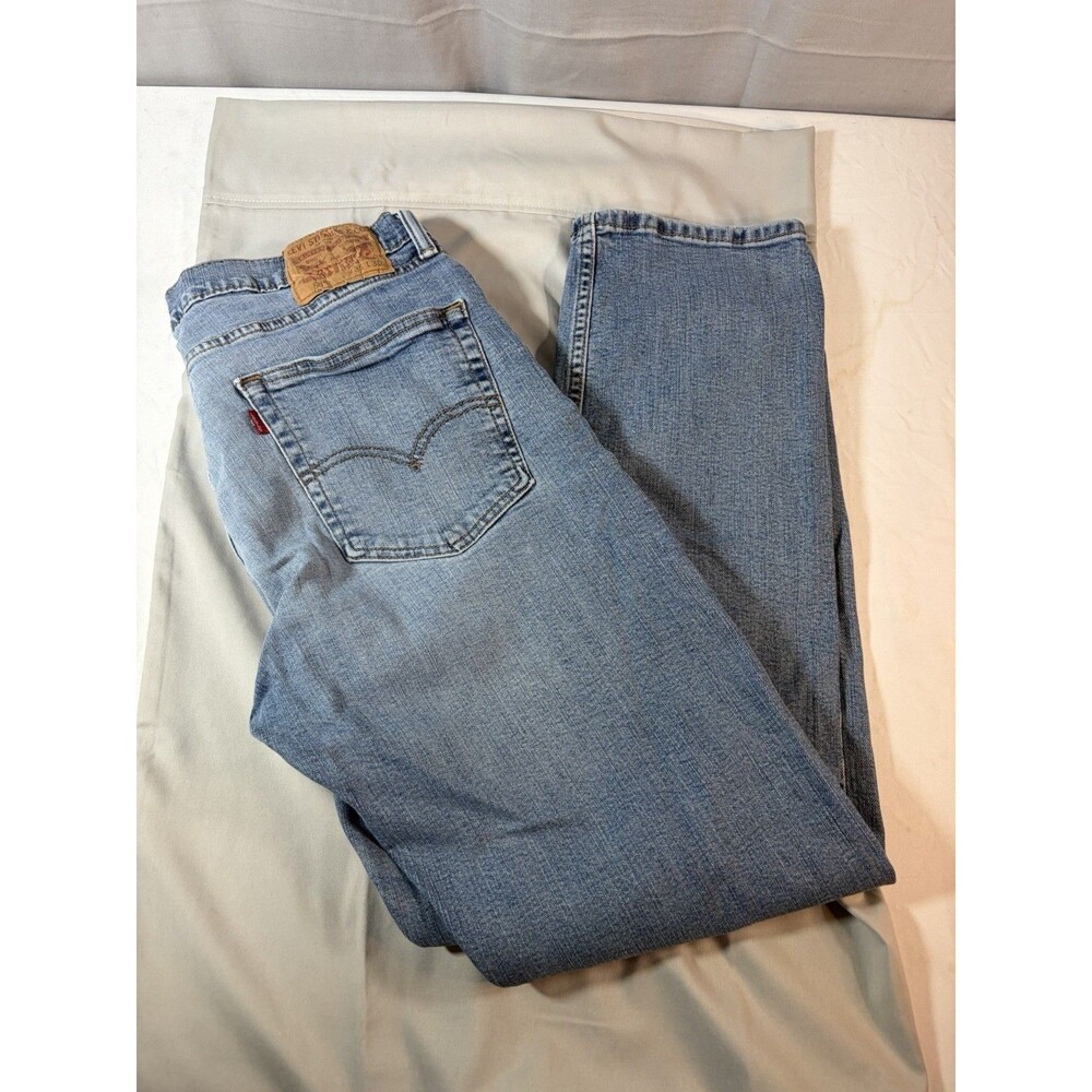 VTG Levi’s 505 Zip Fly Regular Fit Straight Leg Denim Jeans Size 36 x 30